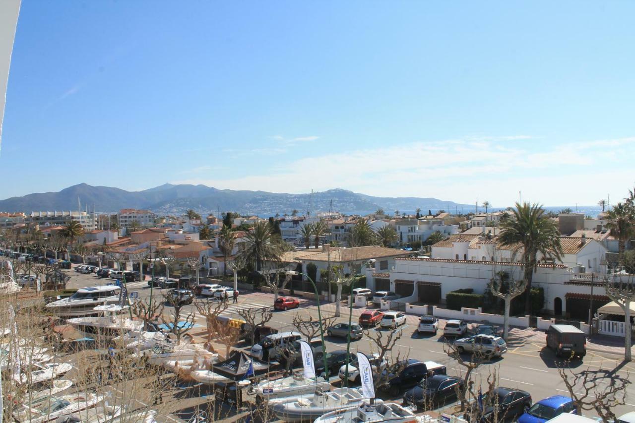 Absolute Apartment Empuriabrava Exterior photo